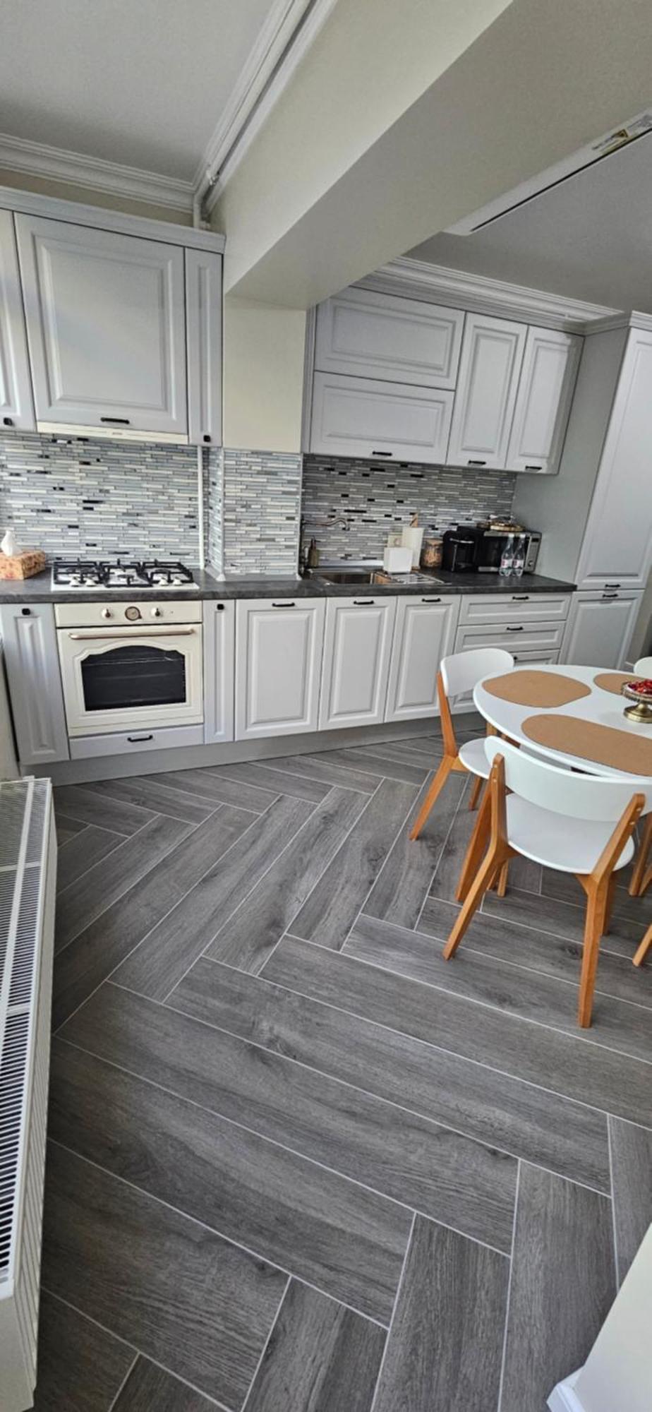 Appartamento White Rezidence II Curtea de Argeş Esterno foto