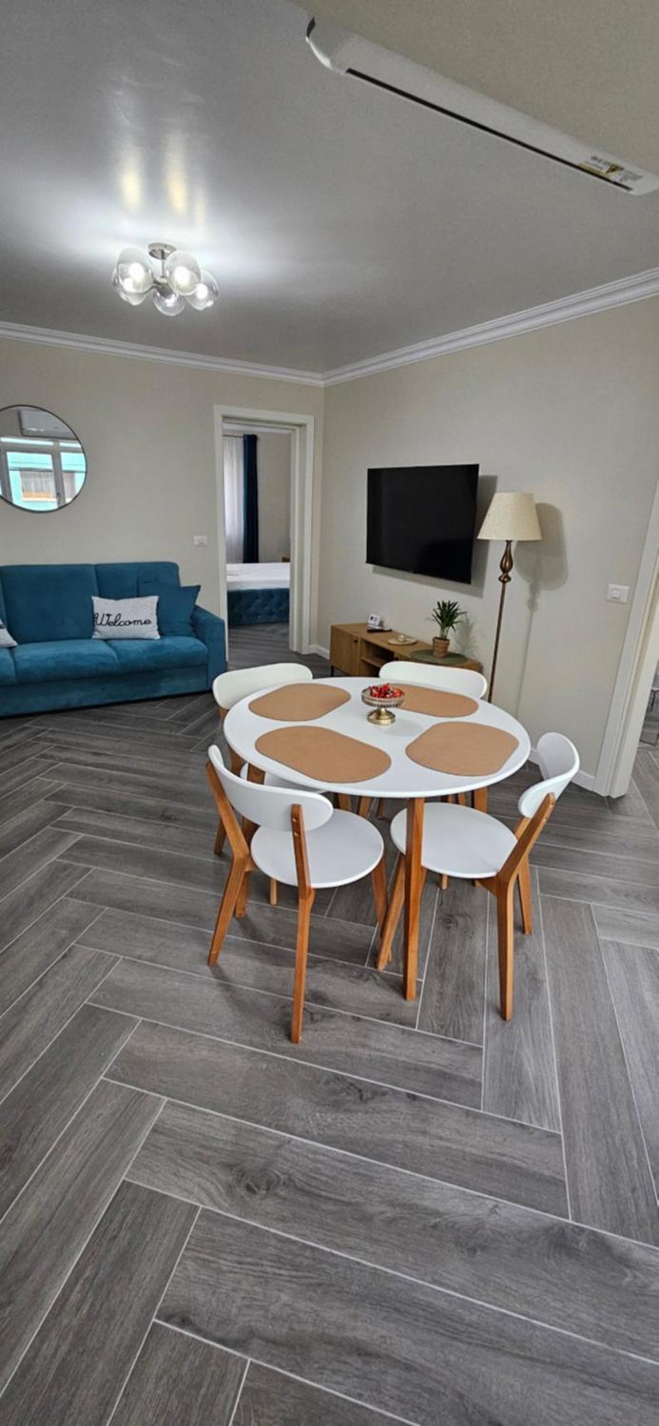 Appartamento White Rezidence II Curtea de Argeş Esterno foto