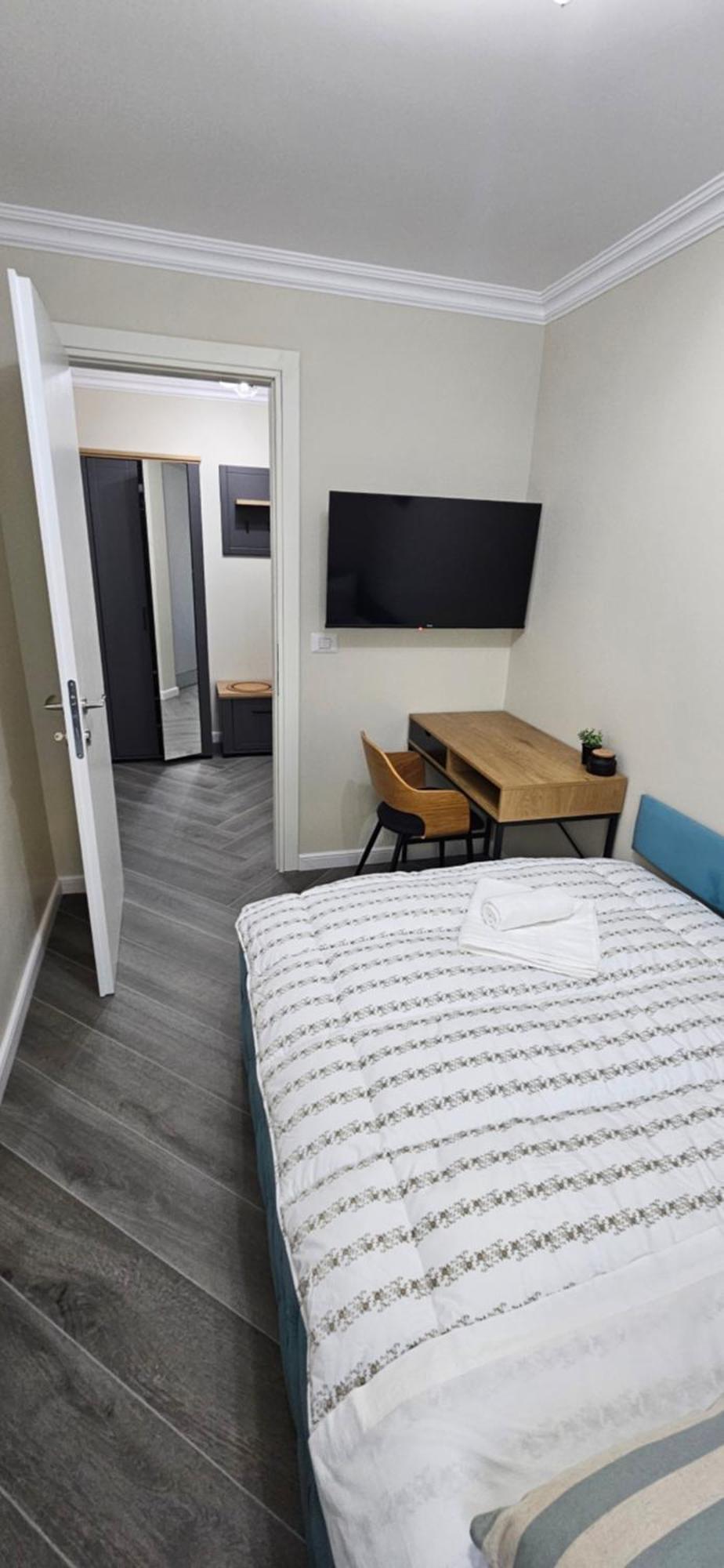 Appartamento White Rezidence II Curtea de Argeş Esterno foto