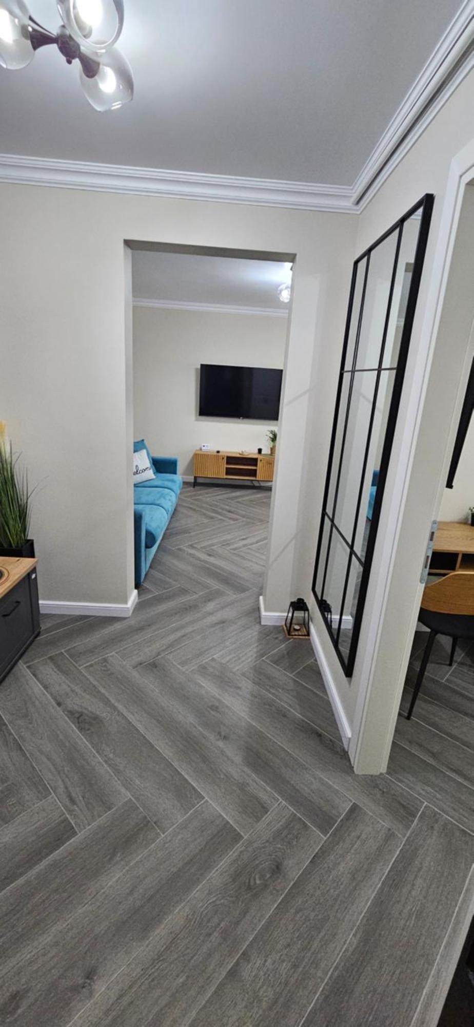 Appartamento White Rezidence II Curtea de Argeş Esterno foto