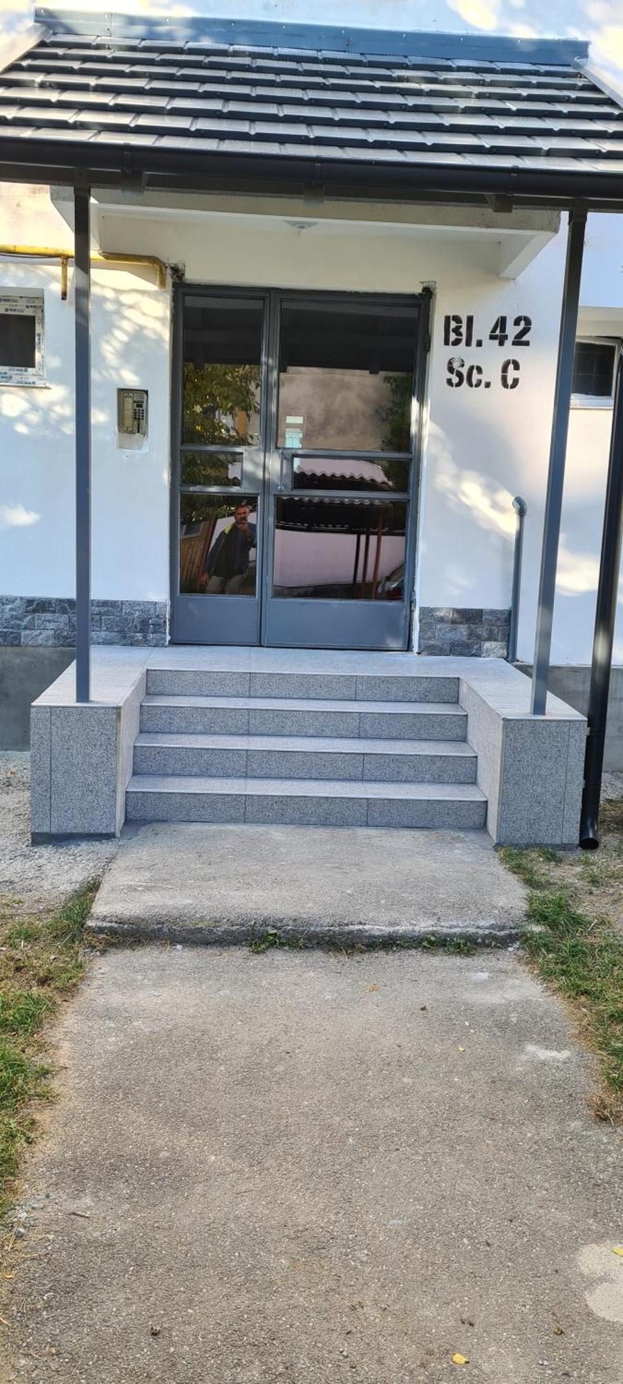 Appartamento White Rezidence II Curtea de Argeş Esterno foto